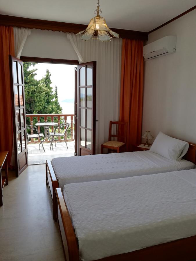 Hotel Paradise فاسيلياس المظهر الخارجي الصورة